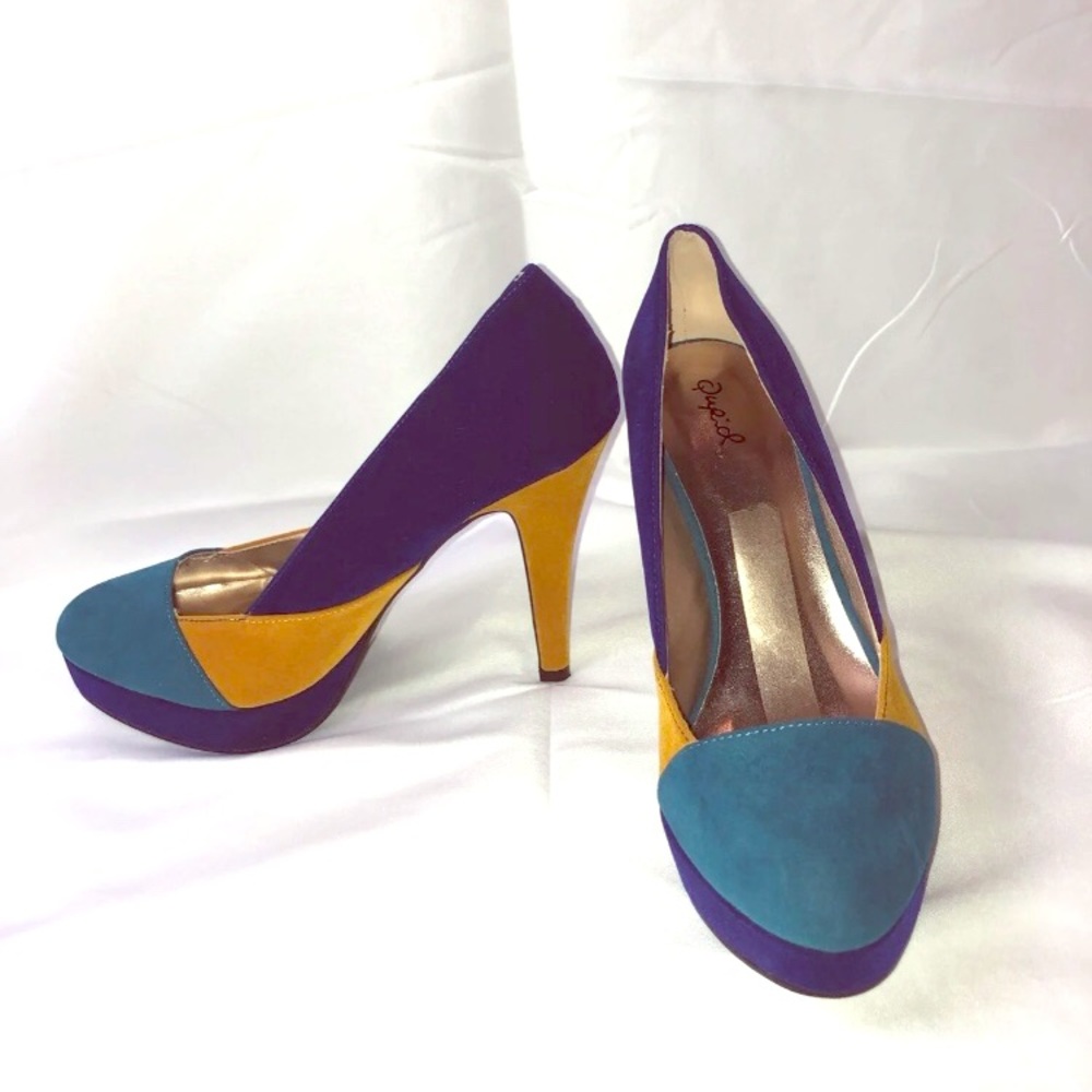 Women’s shoes